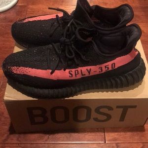 Yeezy boost 350 V2